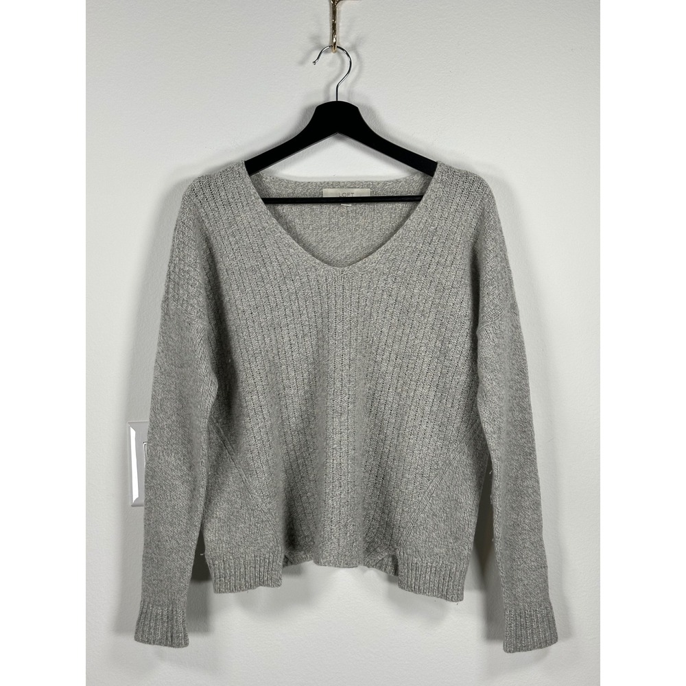 LOFT Gray Wool Blend Textured Knit V-Neck Sweater Womens M Relaxed Fall Layering